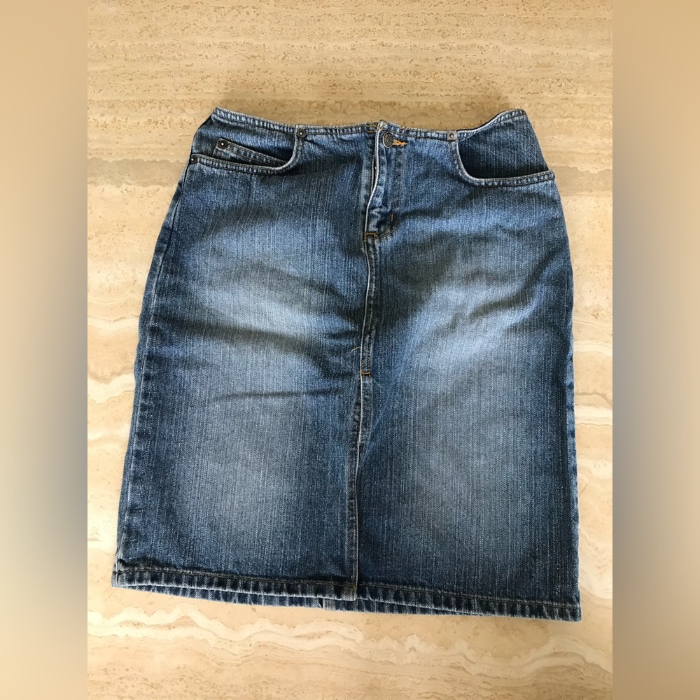 SU… SIZE 5 BLUE DENIM FRONT SLIT PENCIL SKIRT